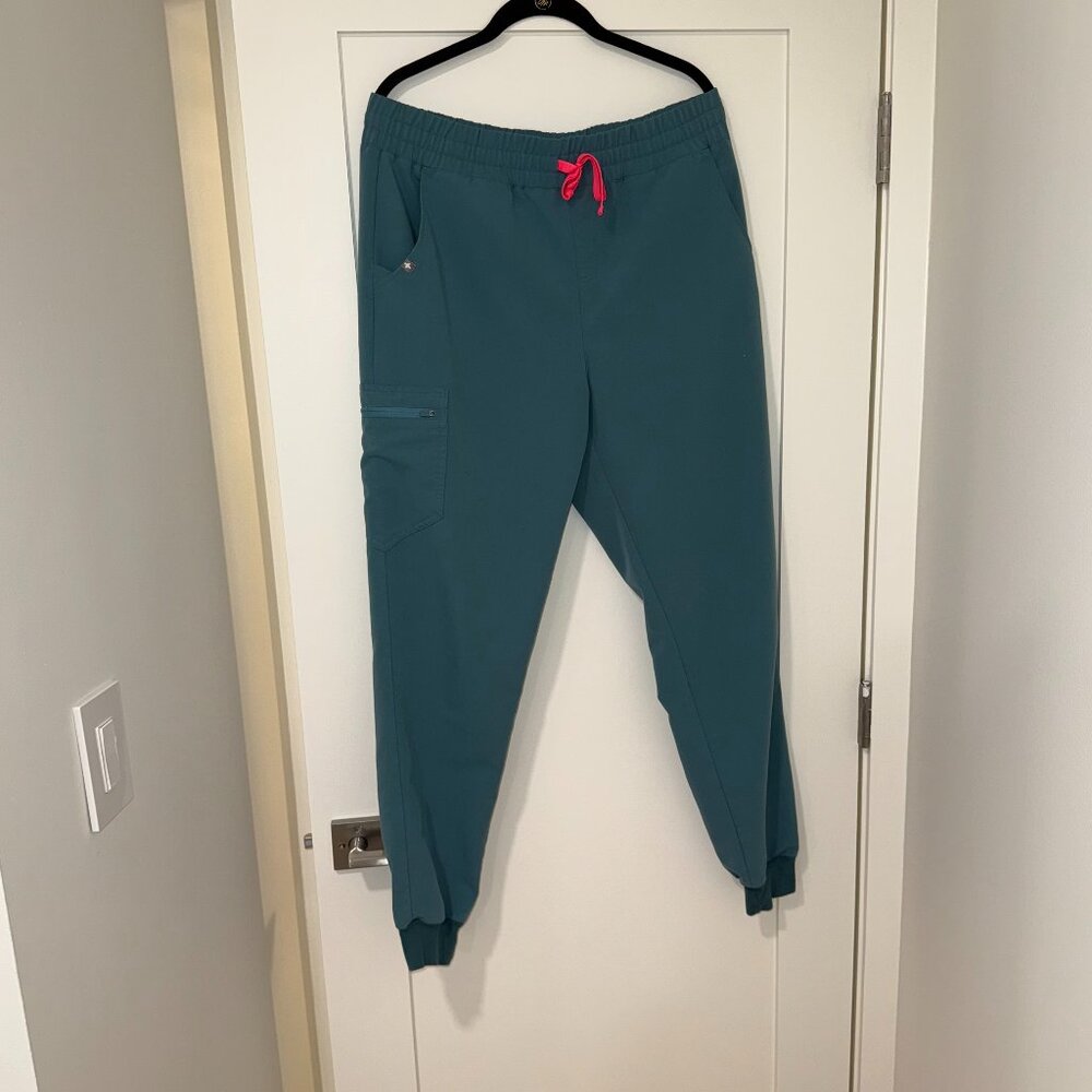 FIGS women's Hydrogreen Zamora™ High Waisted - Tall Jogger Scrub Pants size LT